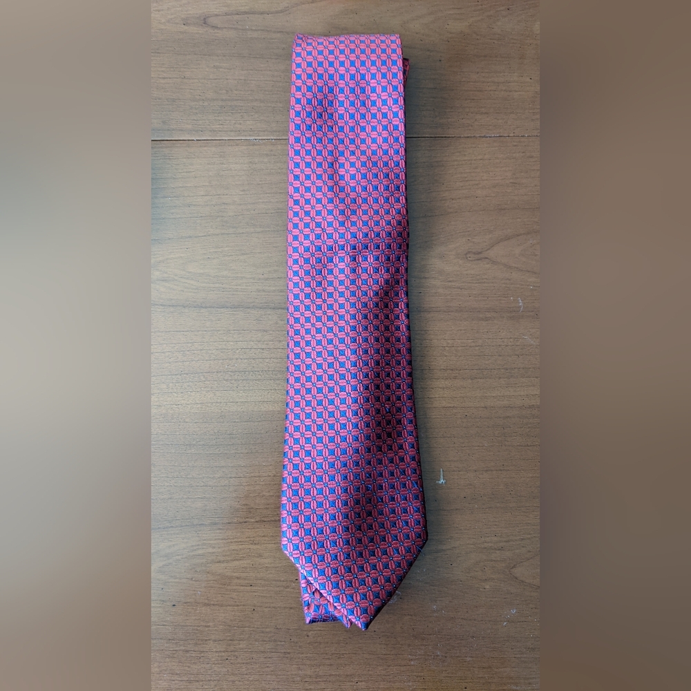 Chaps Geometric Red and Blue Silk Tie